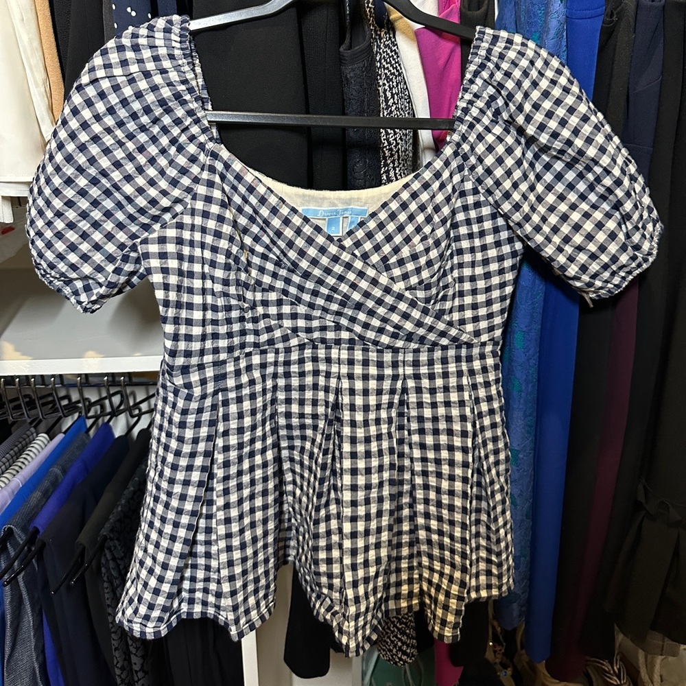 Draper James top blue and white